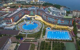 Отель Lonicera Resort & Spa